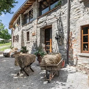  Gospodarstwo agroturystyczne Cascina Mirandola Włochy